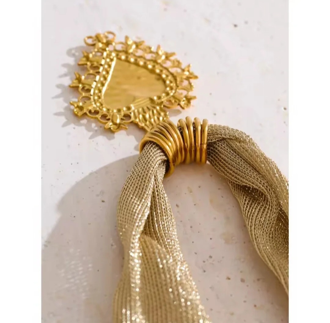 Collar Románico