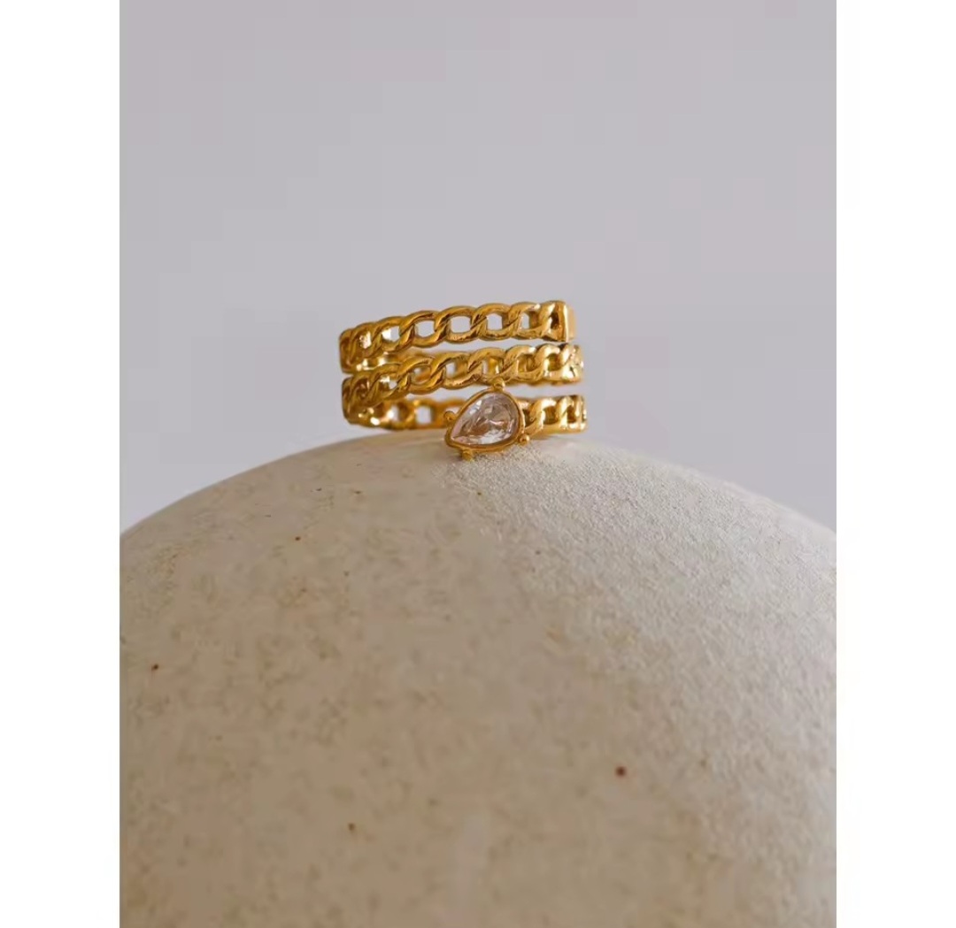 Anillo Simone