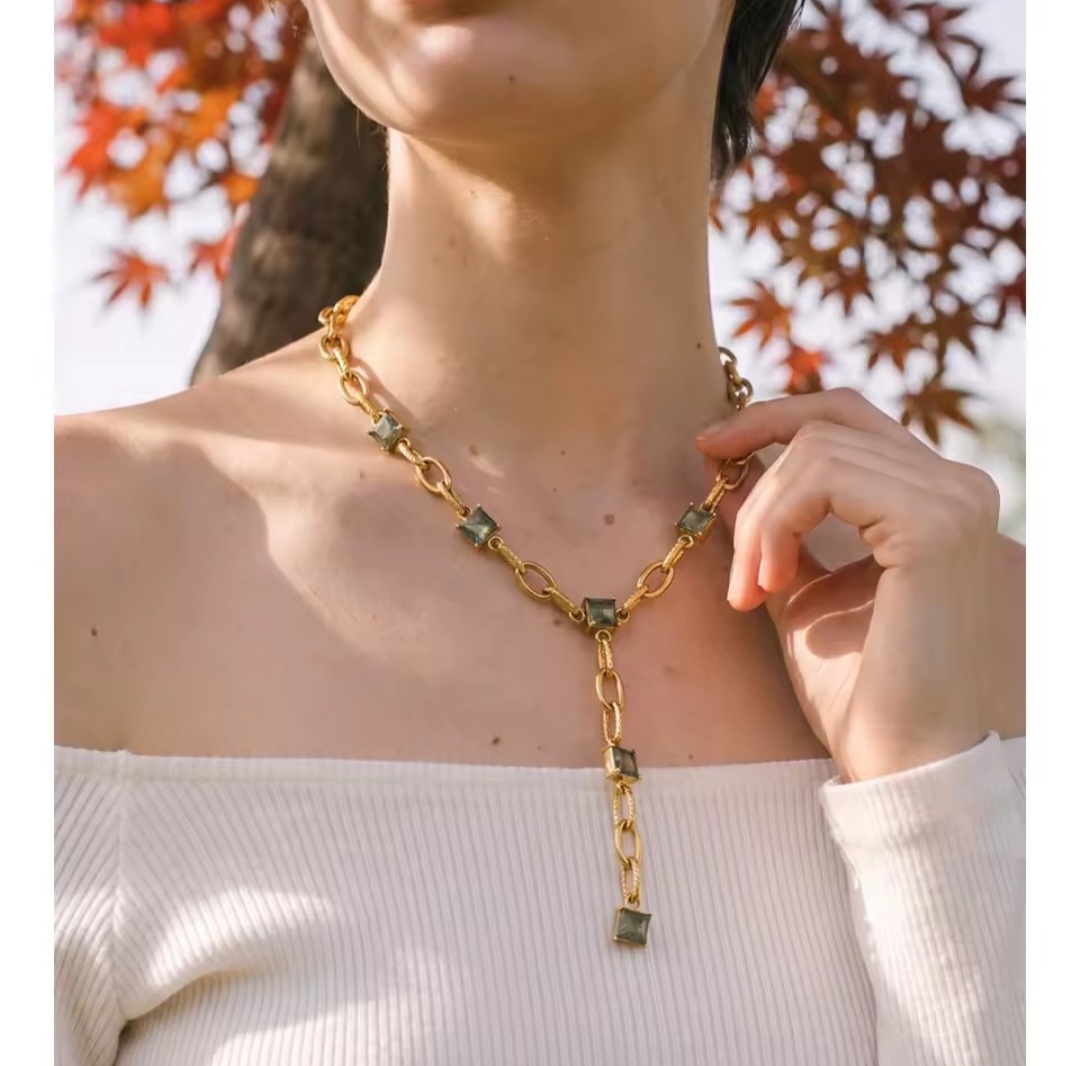 Collar Maldivas