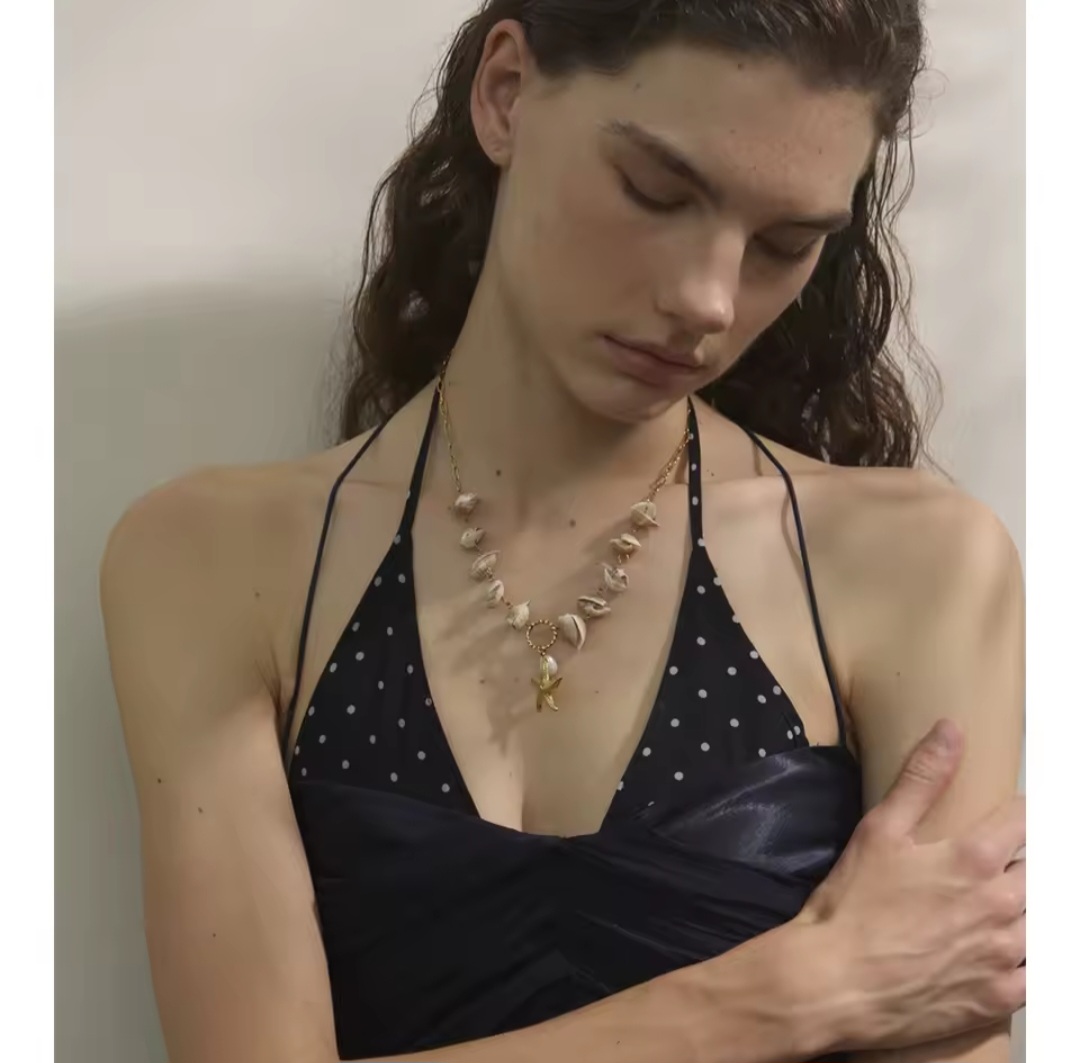 Collar Carola