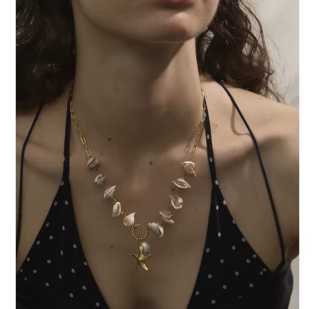 Collar Carola